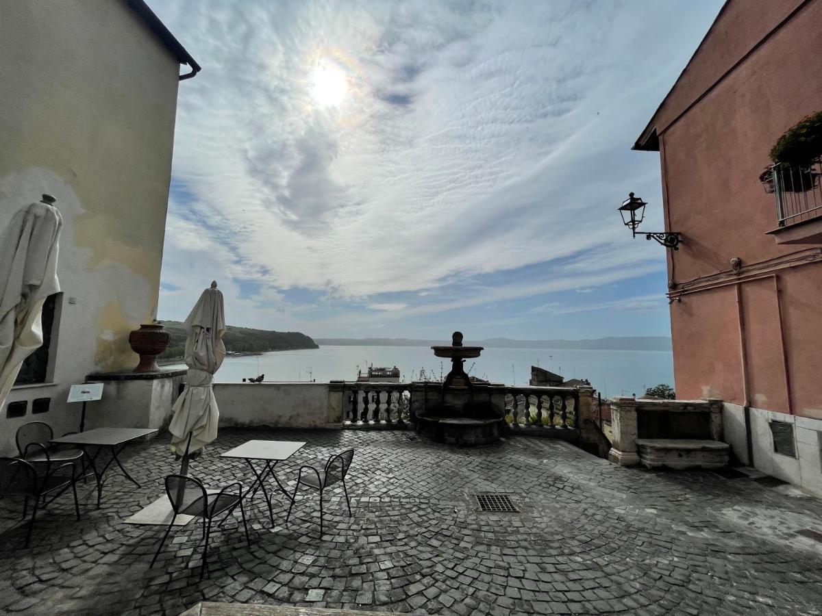 Luminoso Appartamento Sul Lago - Lake Court Anguillara Sabazia Exterior foto