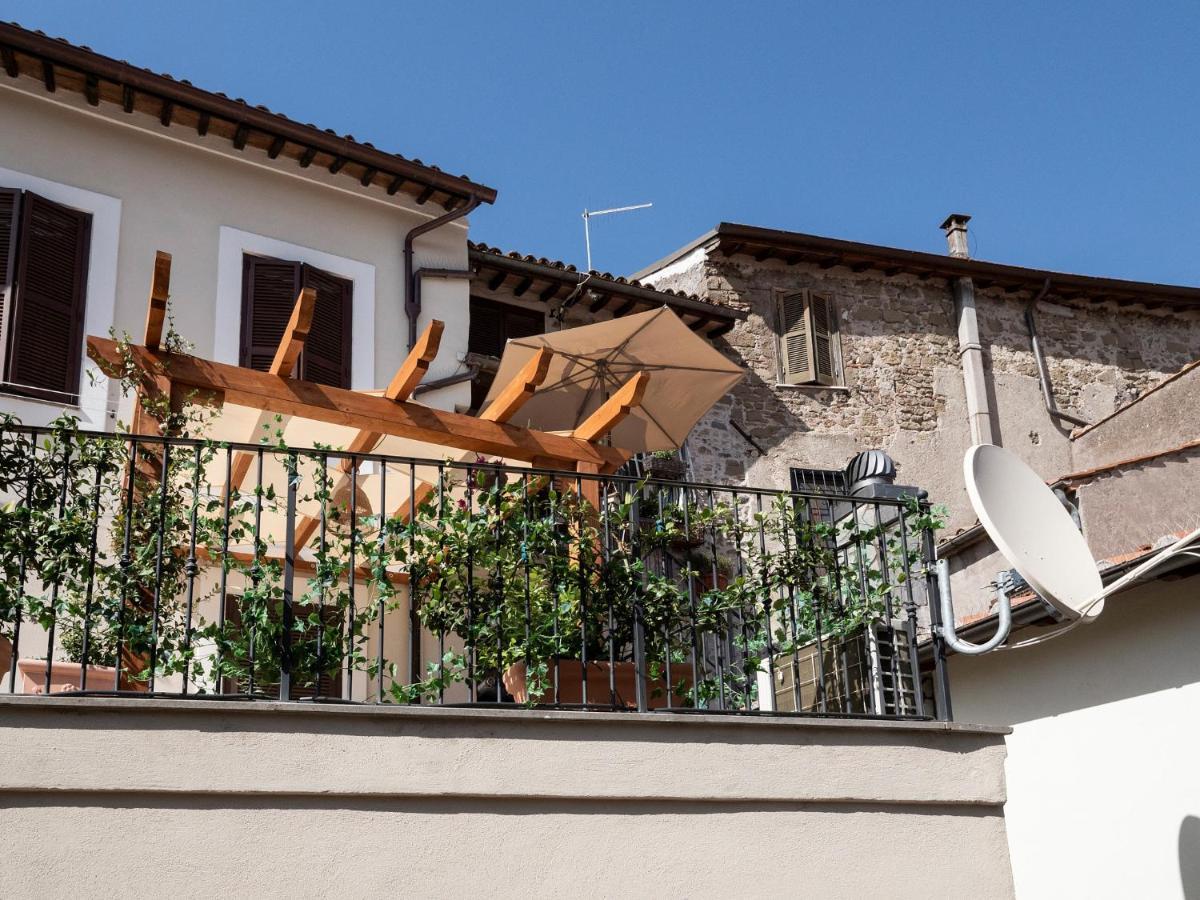 Luminoso Appartamento Sul Lago - Lake Court Anguillara Sabazia Exterior foto
