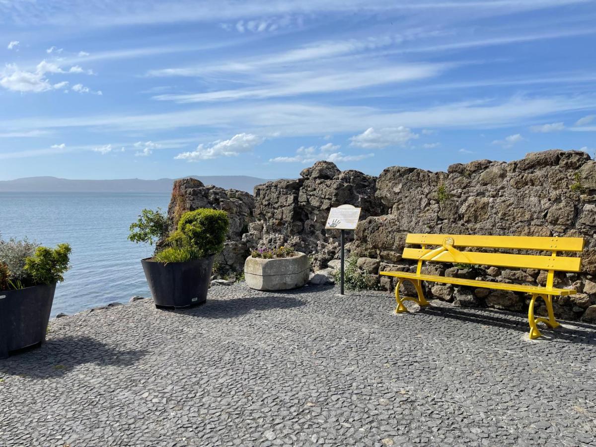 Luminoso Appartamento Sul Lago - Lake Court Anguillara Sabazia Exterior foto